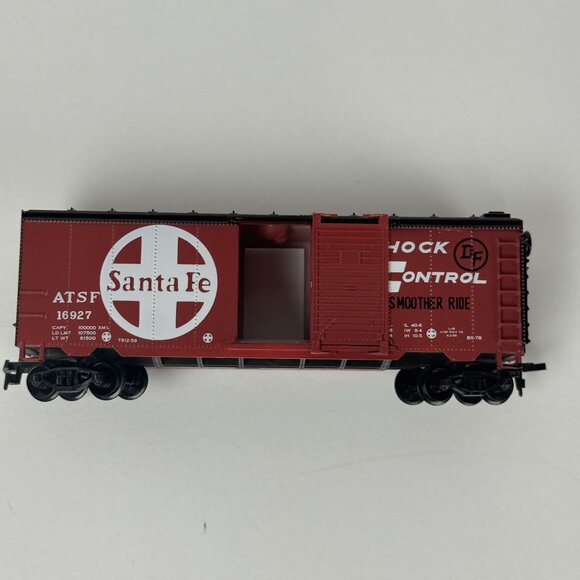 Vintage Bachmann Life-Like HO Scale Train Cars Penn Central Southern Santa Fe - Picture 4 of 8